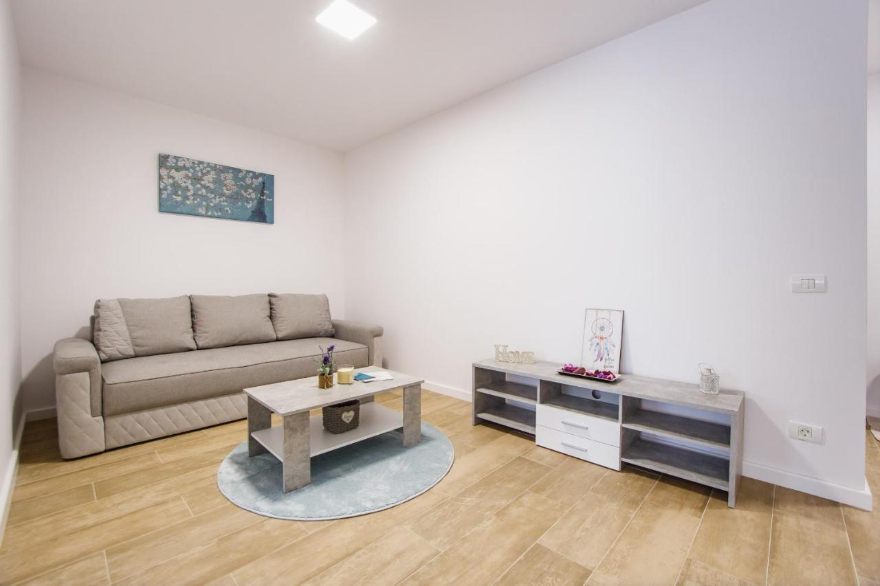 אורדאה Lovely Home At West Residence מראה חיצוני תמונה
